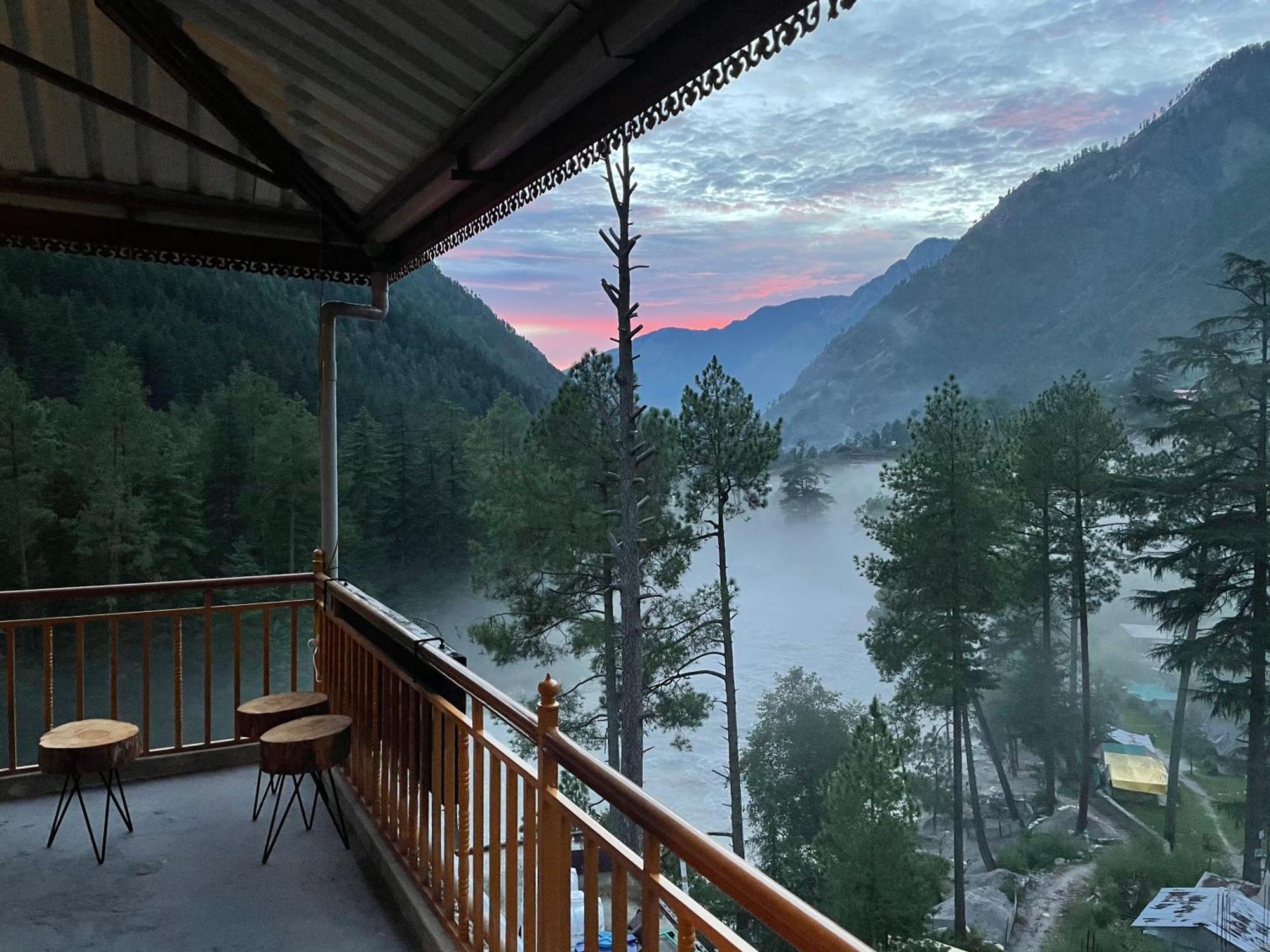Highland Spirit 2 Hotel Kasol Bagian luar foto