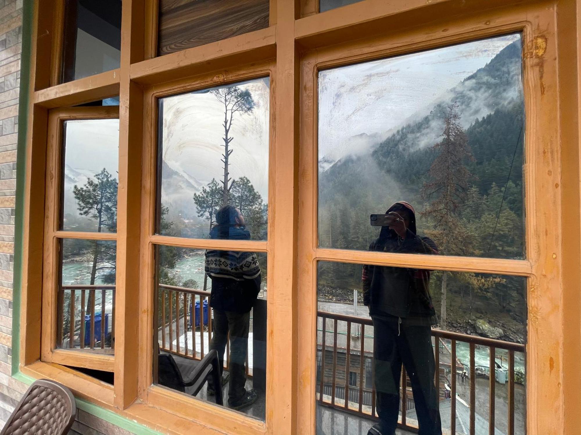 Highland Spirit 2 Hotel Kasol Bagian luar foto